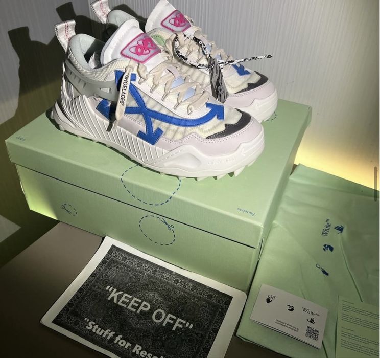 Adidasi off white odsy 1000