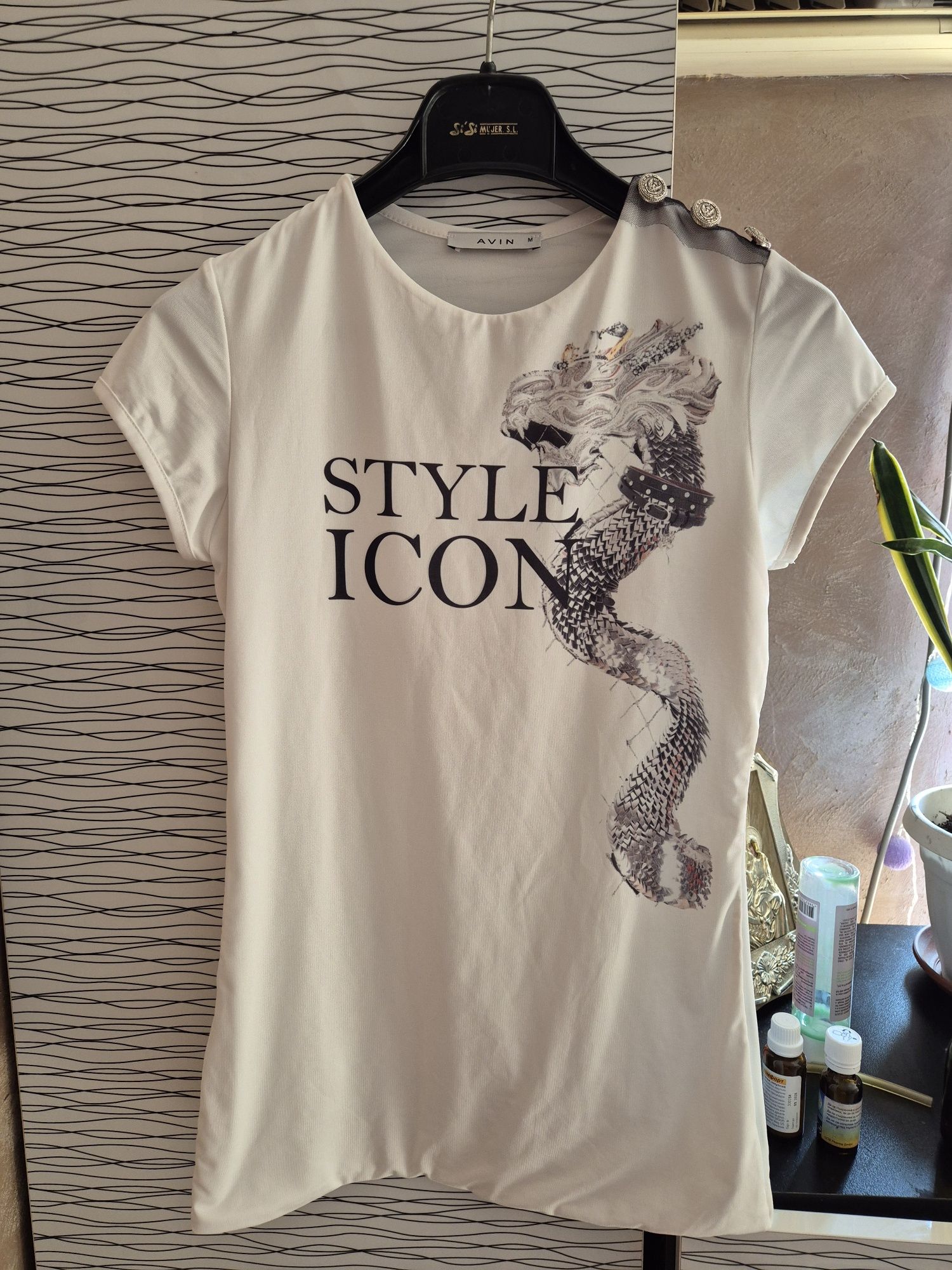 Avin, Calvin klein,  Zara