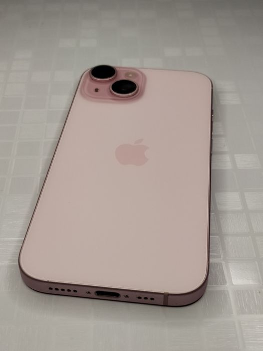 iPhone 15  e sim LL/A