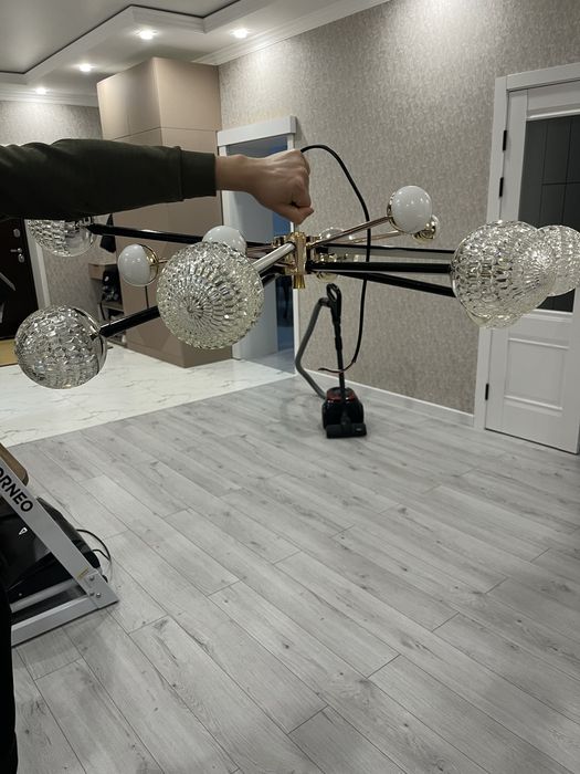 Красивая люстра в ОТЛИЧНОМ СОСТОЯНИИ