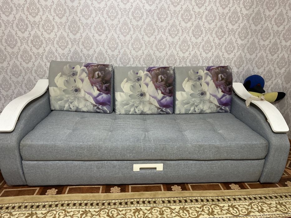 продам диван раскладной бу