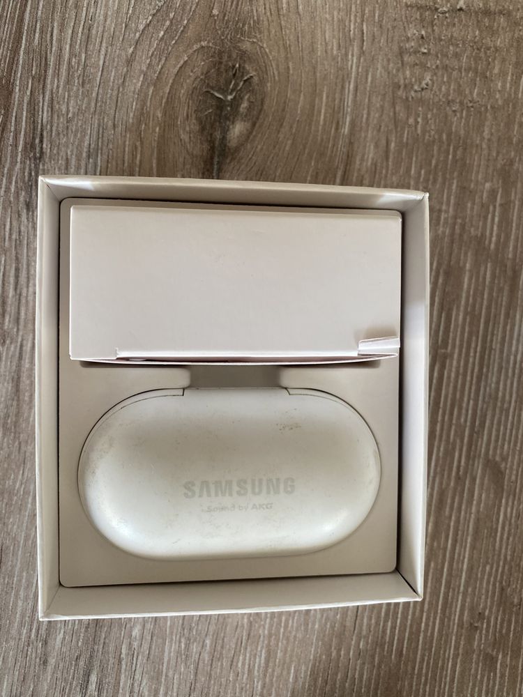 Наушники оригинал Samsung galaxy Buds