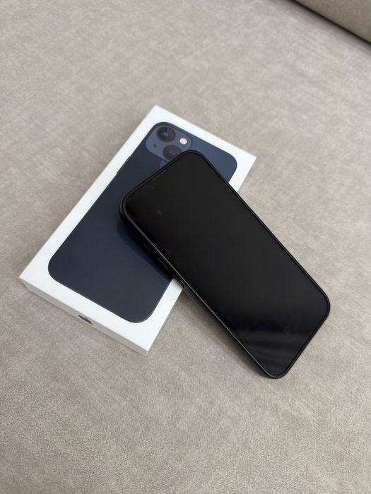 ПРОДАЮ срочно Iphone 13