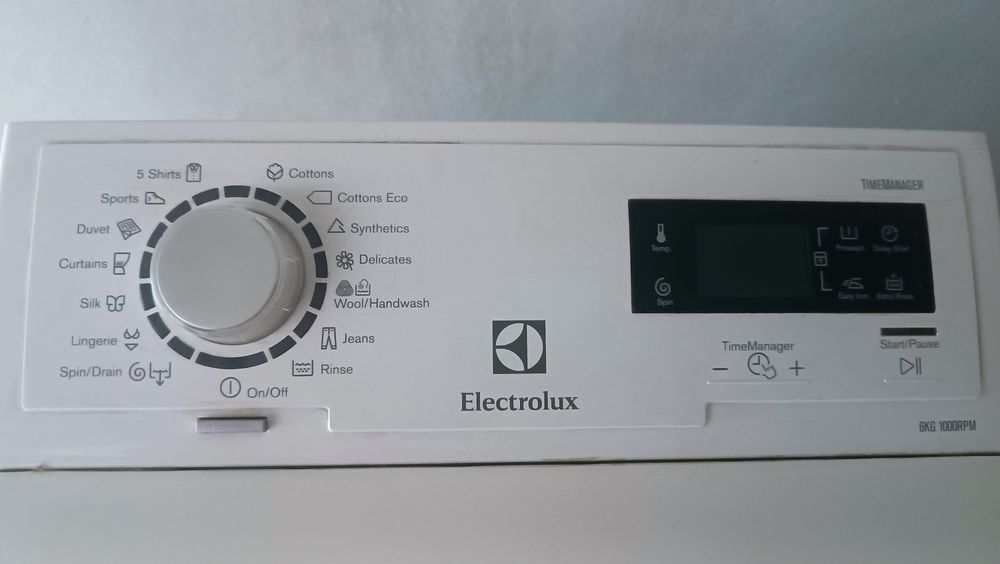пералня с горно зареждане ELECTROLUX -6кг.