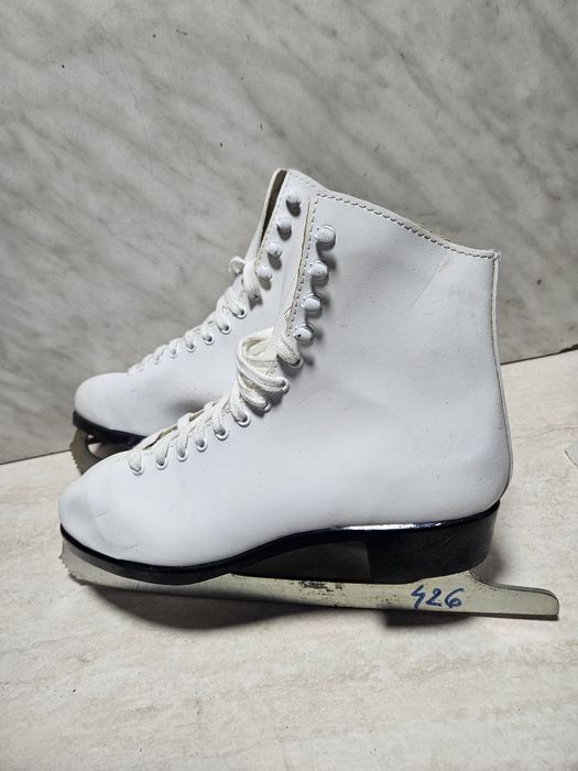 Patine 426 gheata patinaj artistic piele   marime 40-41  (26,5   cm)