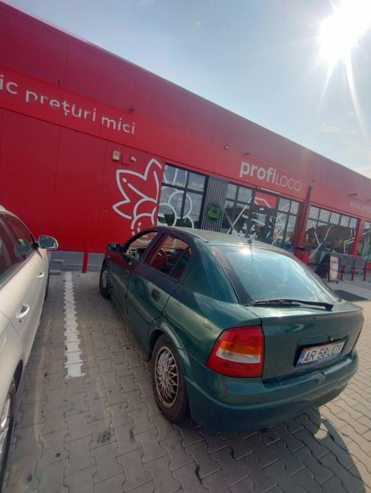 Vând masina Opel astra