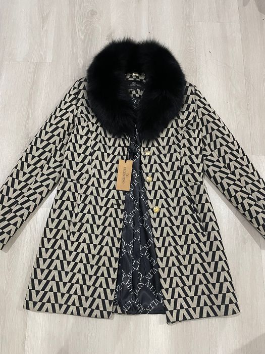 Дамско палто Valentino