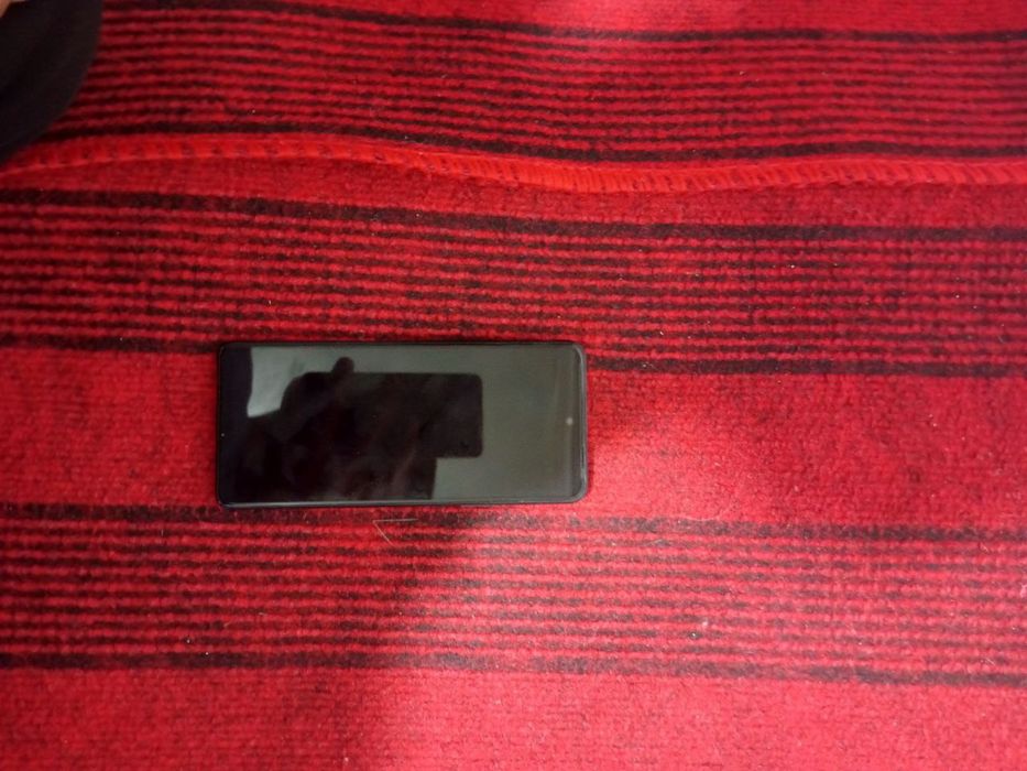 Tecno Spark 20 pro xotira 256/8