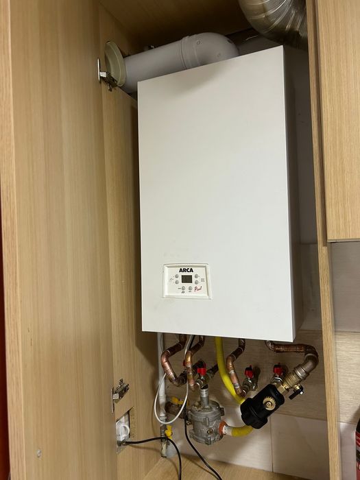 Firma instalati sanitare si climatizare si electric