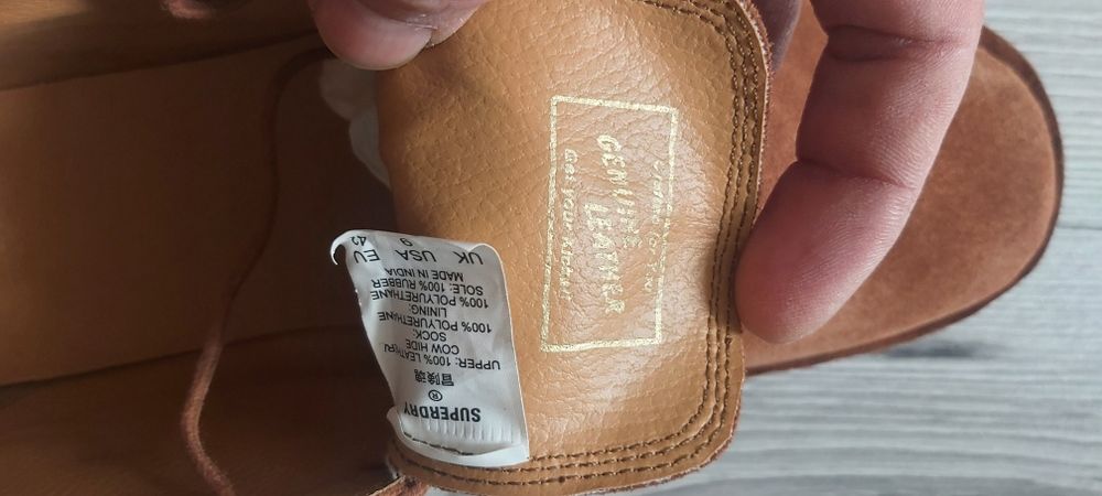 Pantofi din piele intoarsa