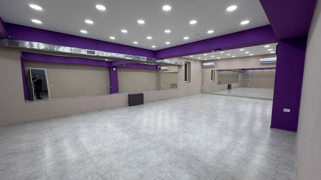 Под Спортзал цокольное 426 м² ул.Фаргона Йули УзБум 2-линия парковка