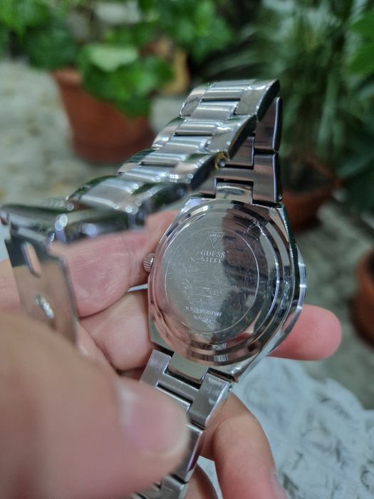 Ceas original Guess NEFUNCȚIONAL
