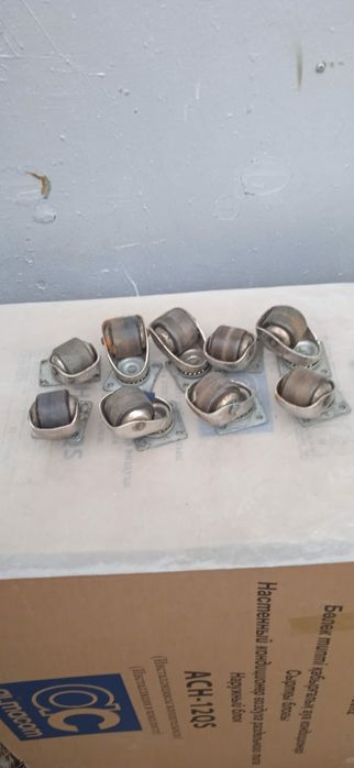 Продам ролики кругового вращения