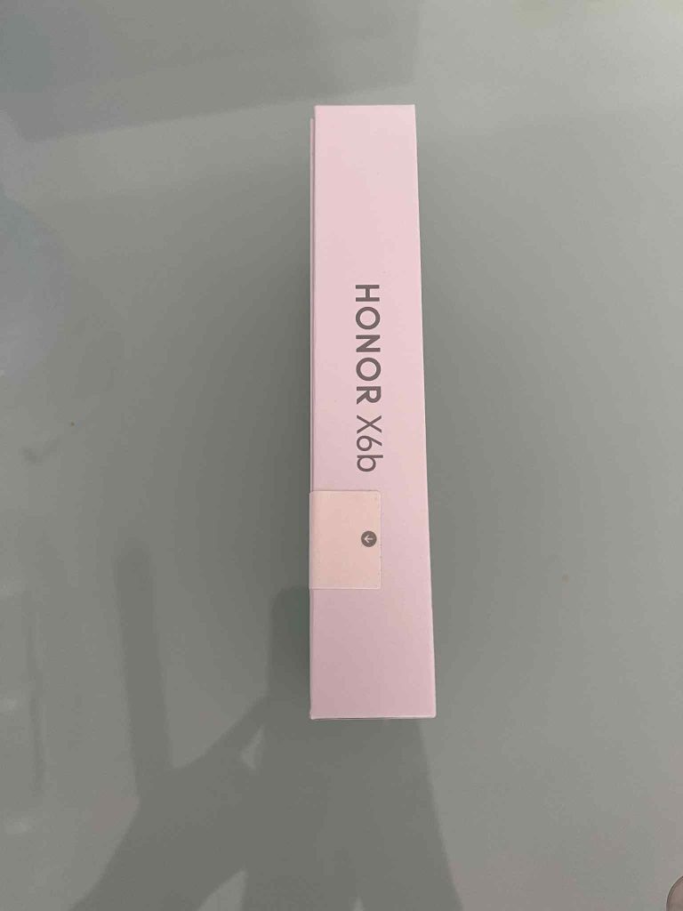 Смартфон Honor X6b - неотварян