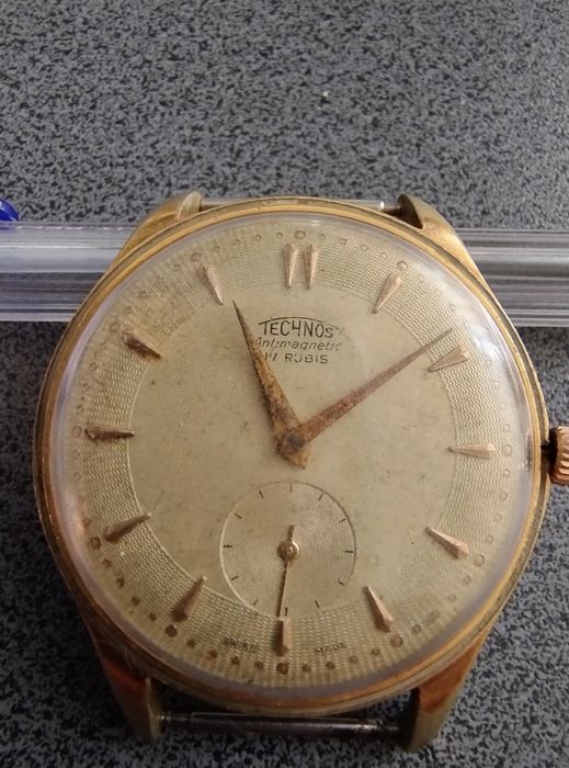 Technos rare watch