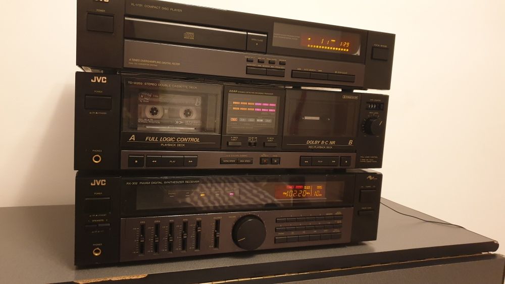 Linie audio JVC RX-302