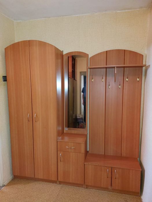 Продам гарнитур в прихожую