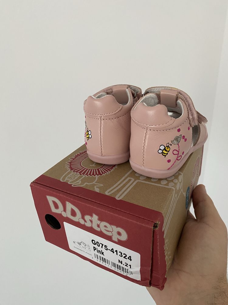 Sandale din piele  DD step noi , pentru copii nepurtate nr 21