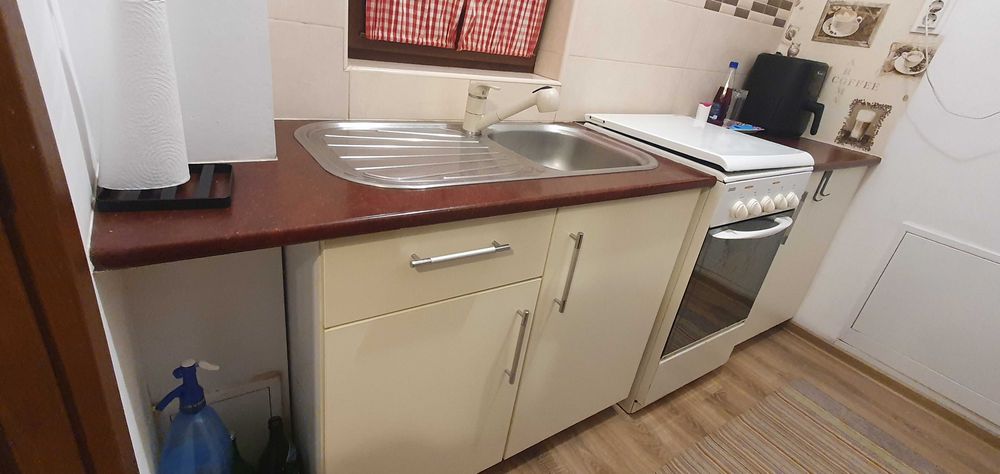 Vand mobila bucatarie