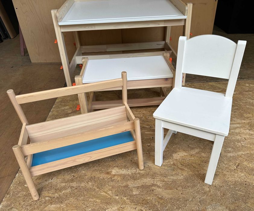 Mobilier Camera Copilului tip Ikea; Masuta scaun bancuta suport carti