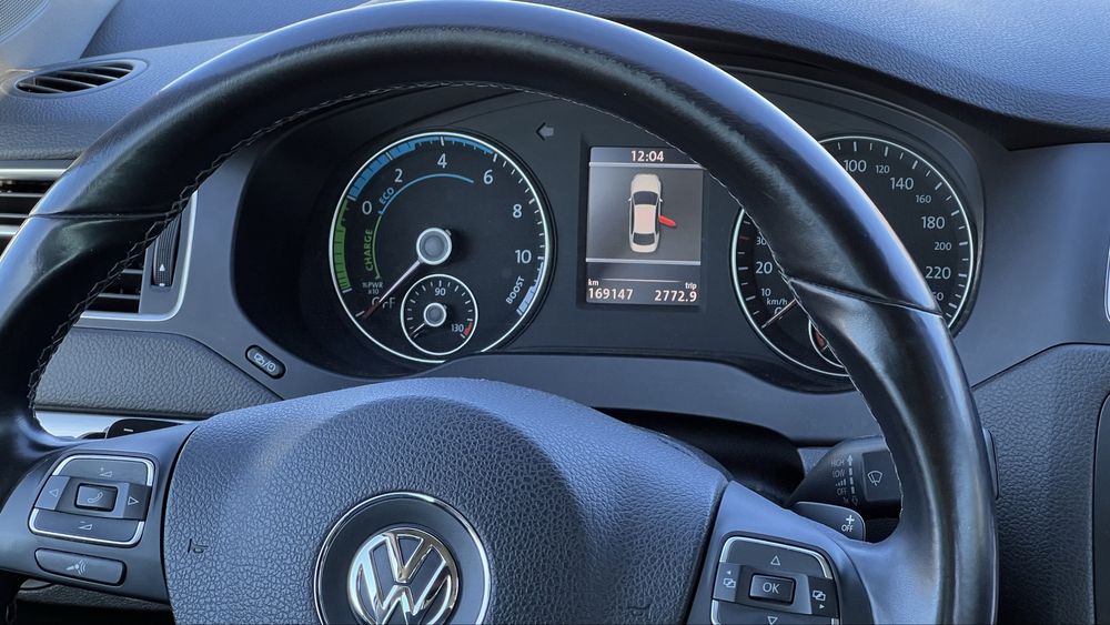 Volkswagen Jetta 2013 – 1.4 TSI Hybrid Benzină-Electric