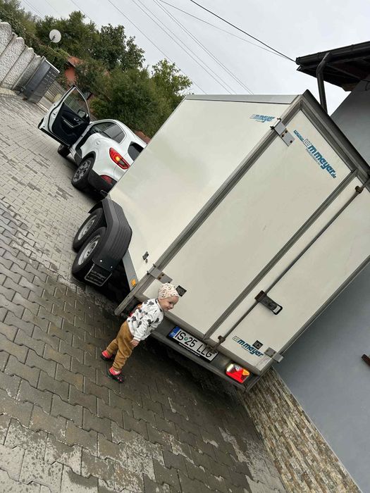 Remorca,masina frigorifica,cort,dozator bere