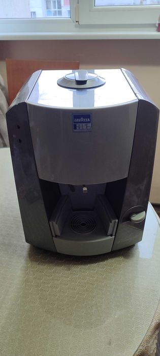 Lavazza blue кафе машина с капсули