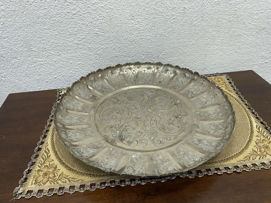 Стара арабска фруктиера с посребряване