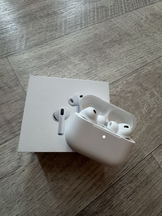 Наушники Apple AirPods Pro 3 (2025) • A3063 / A3064 / A3122 • Новые