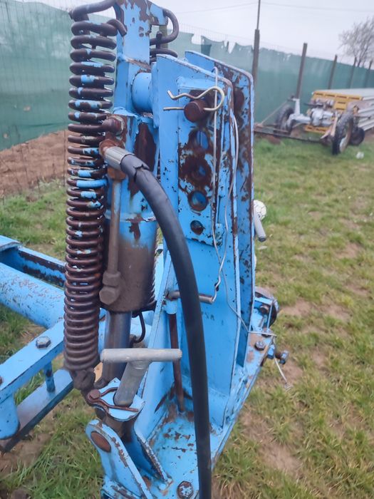 Plug LinkedIn reversibil hidraulic