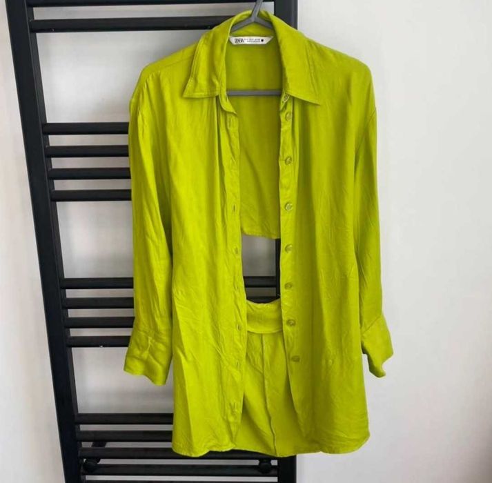 Рокли на Зара с етикети