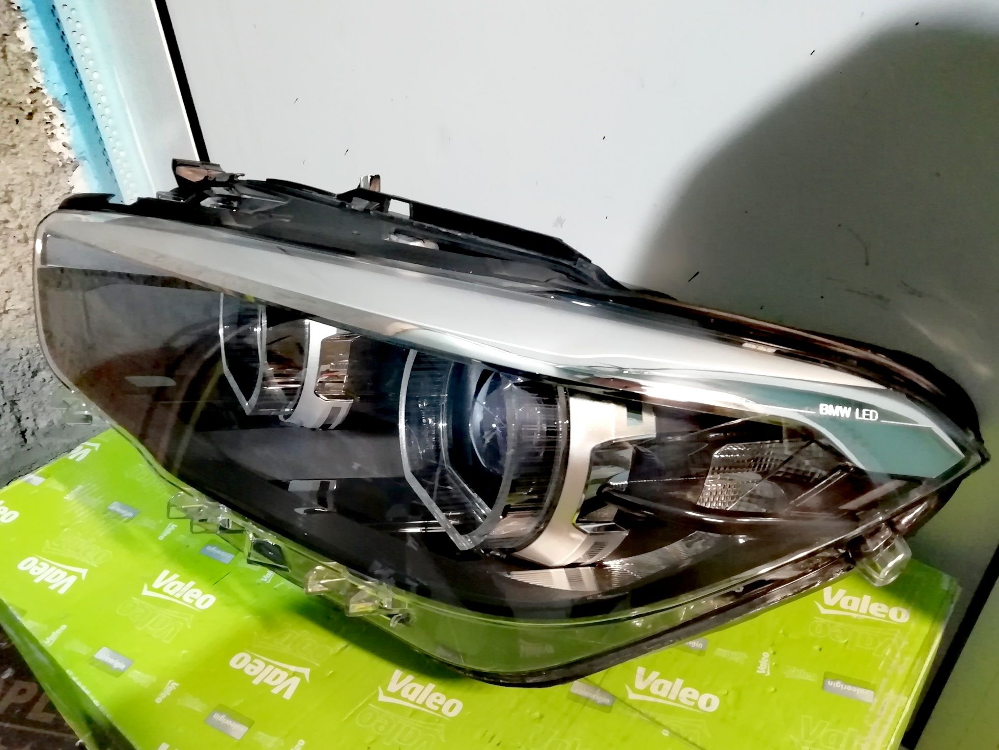 Фар Фарове за БМВ 1 Ф20 Ф21 / BMW F20 F21 LED Lci - SHADOW BLACK LINE