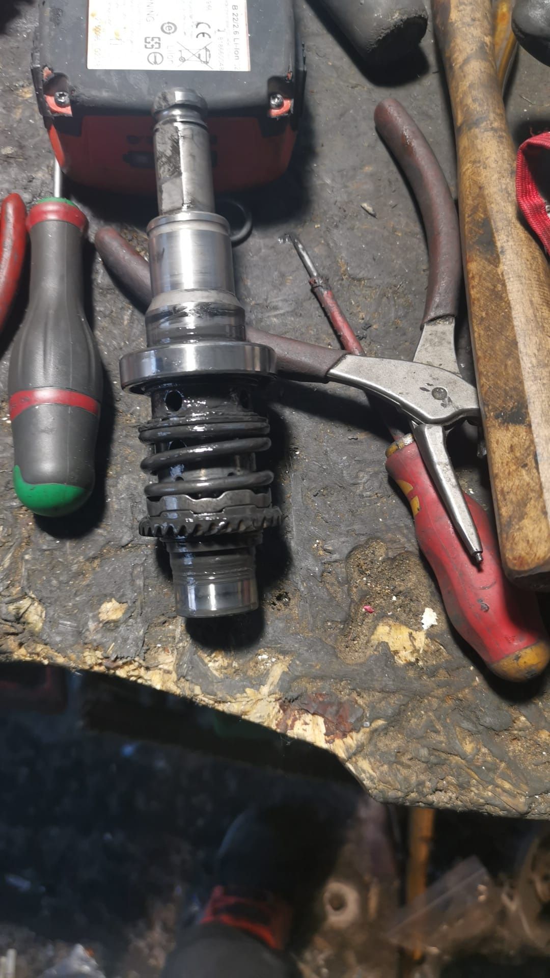 Reparatii, decodari, resetari, deblocari scule hilti