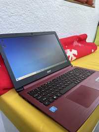 Laptop Acer Roșu