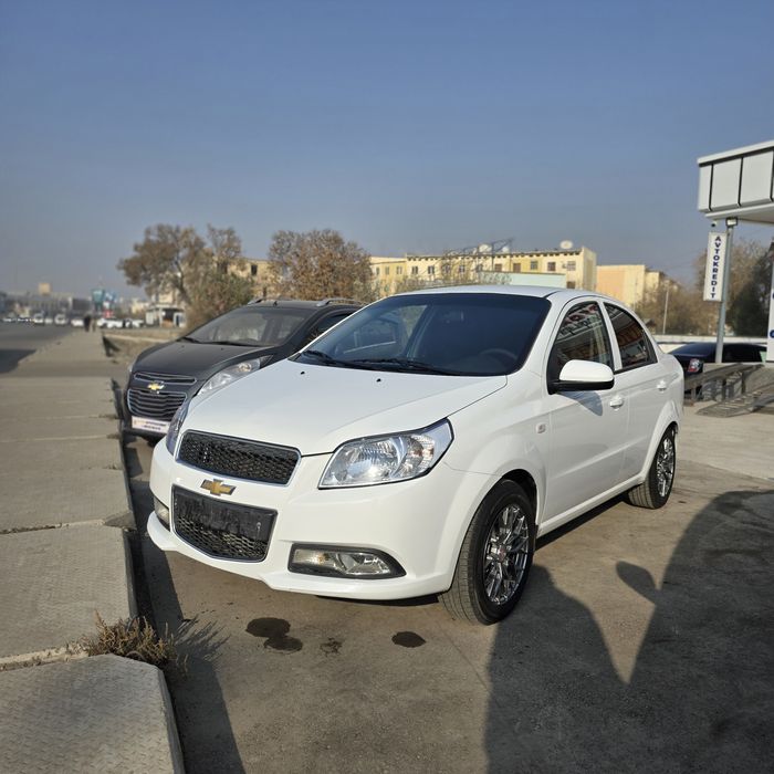 Нексия равон ат сотилади