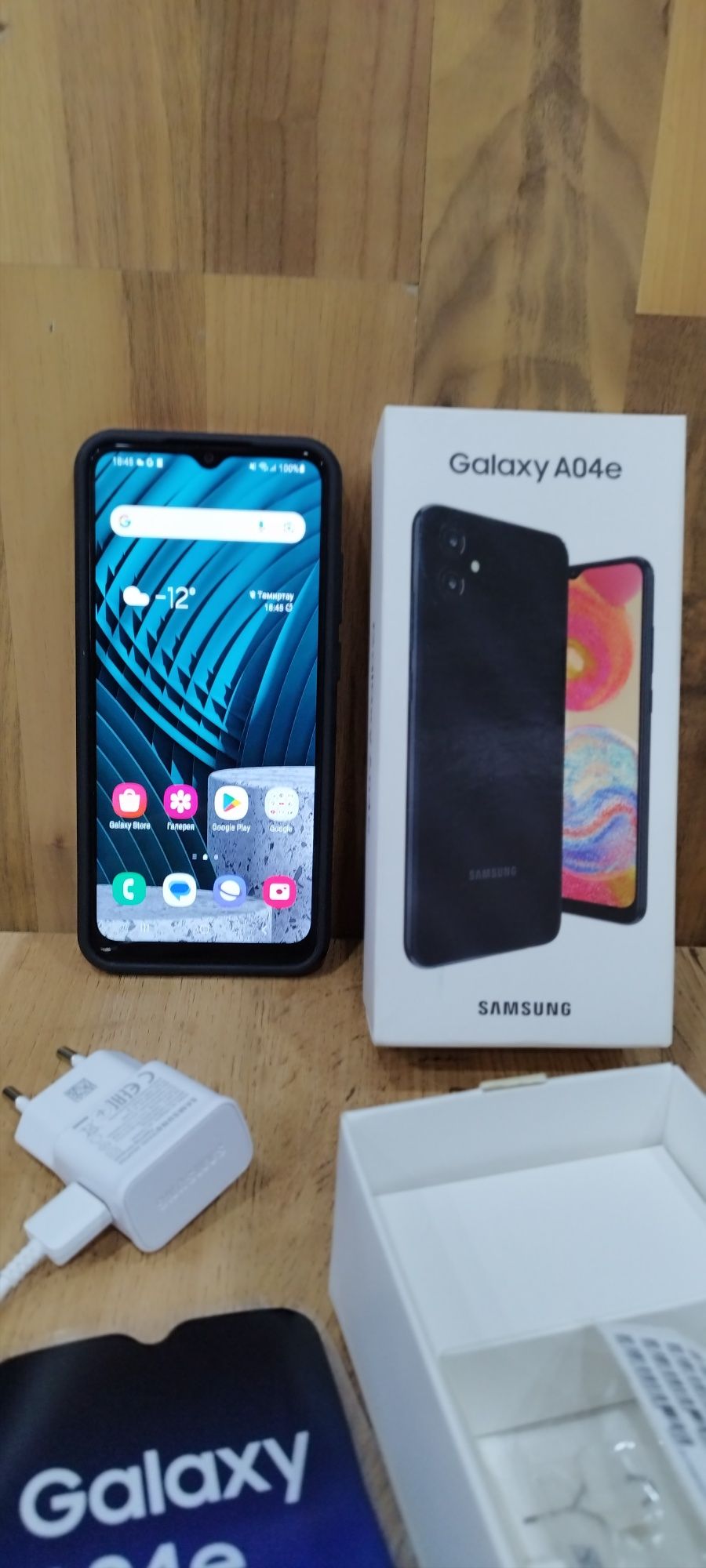 Продам смартфон Samsung galaxy а04е 128gb