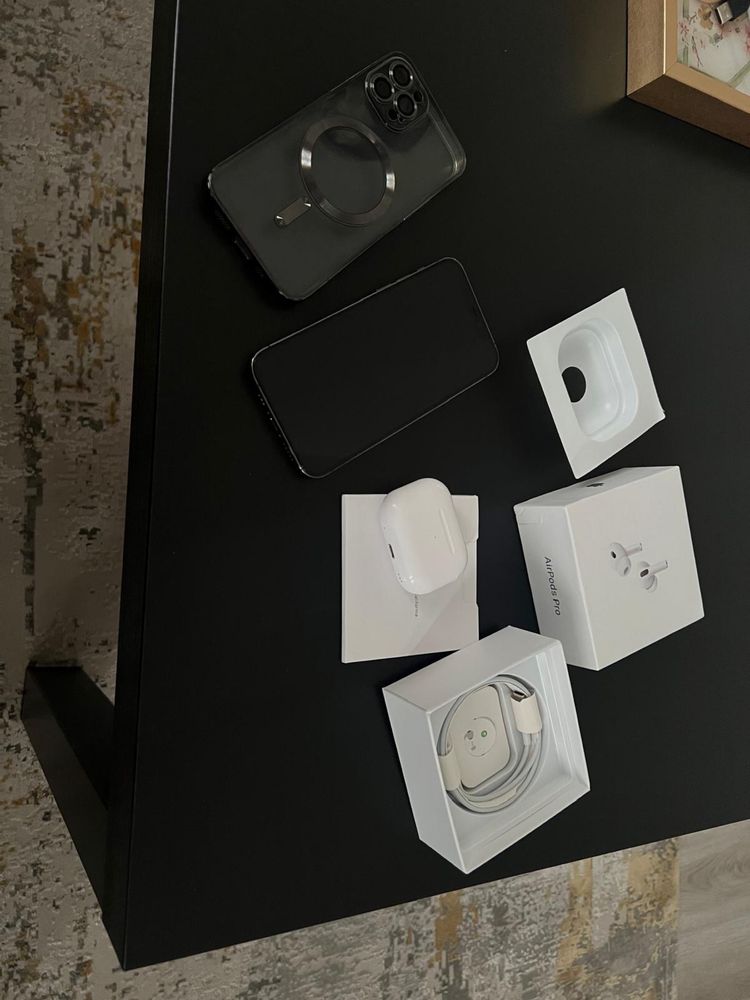 Iphone 12 pro + airpods pro 2 generation