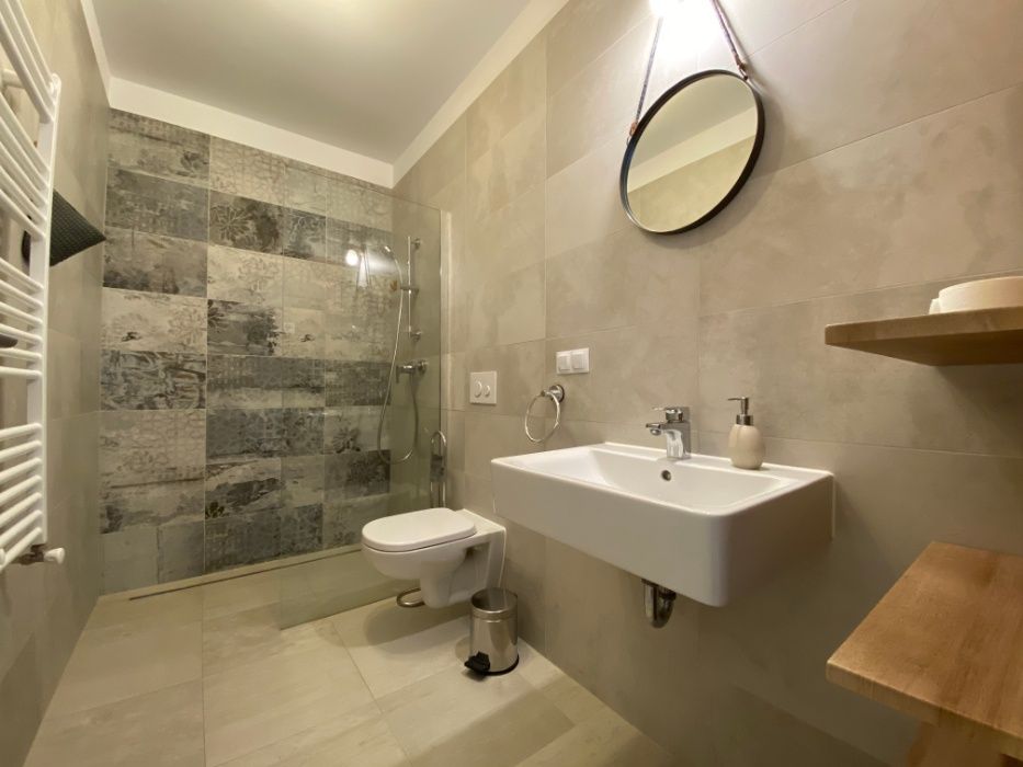 Cazare regim hotelier Brasov – 2 camere, Coresi Mall (ALENI 1)