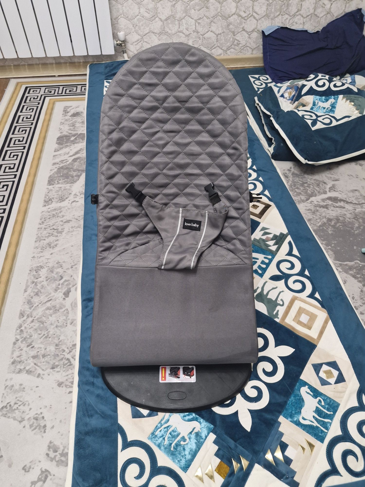 Продаётся шезлонг