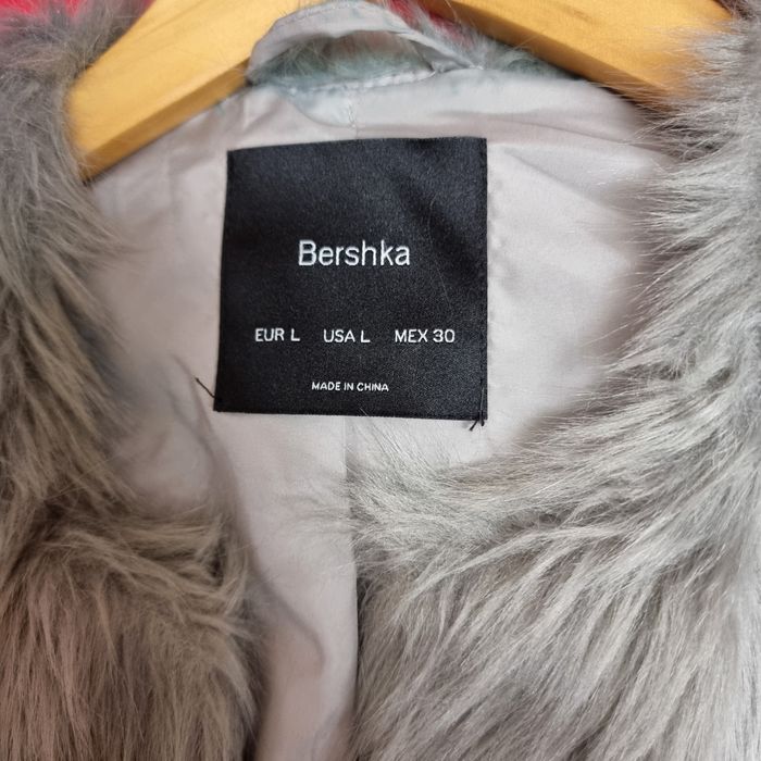 Vesta din blanita artificiala