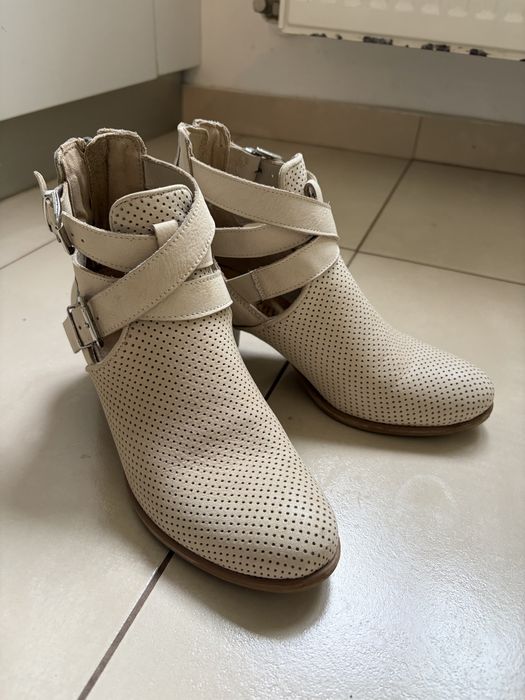 Botine Lasocki de toamna