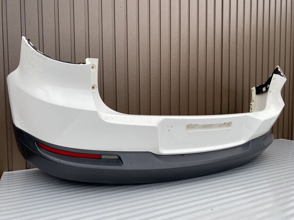 Bara spate vw Tiguan 5N 2007-2011  cod de culoare  LB9A