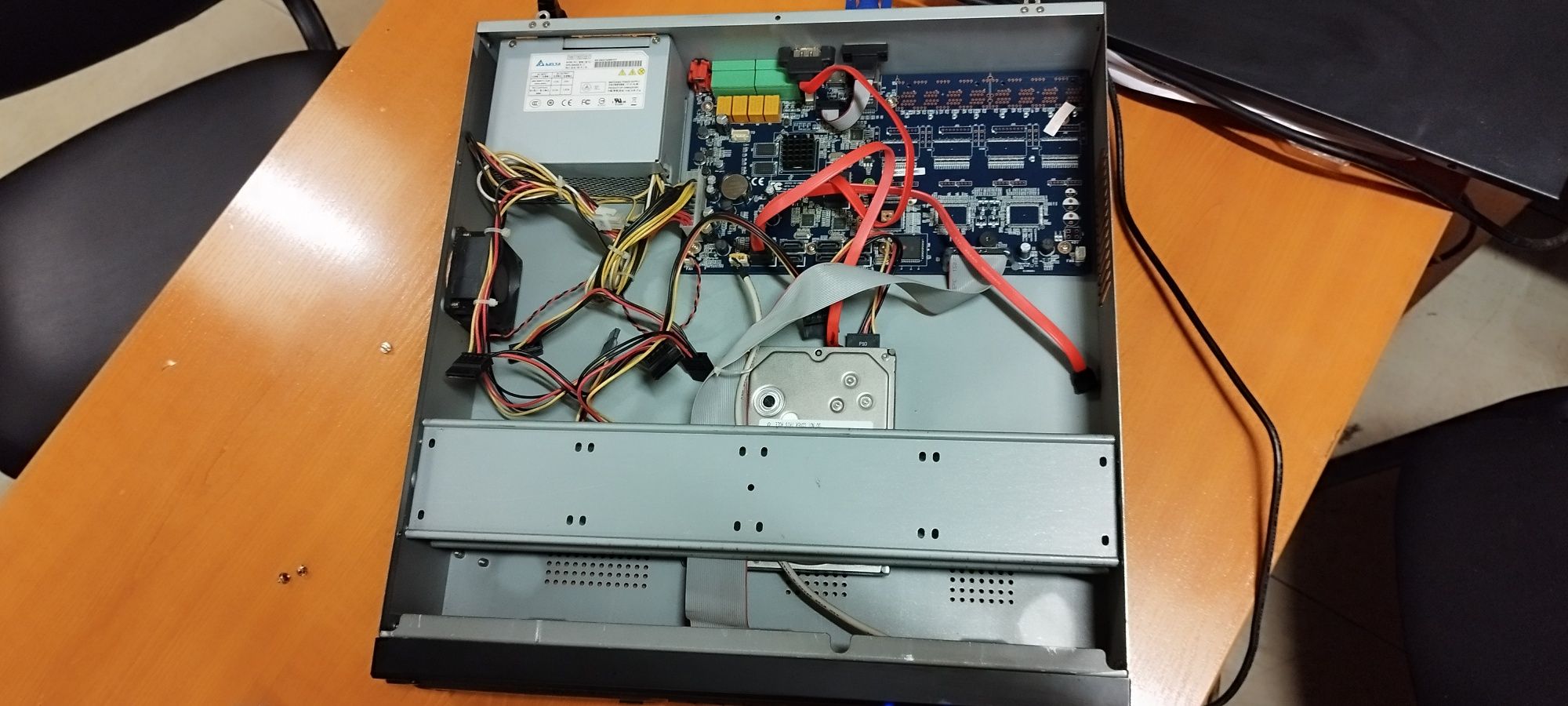 NVR tvt TD-2816ND-c