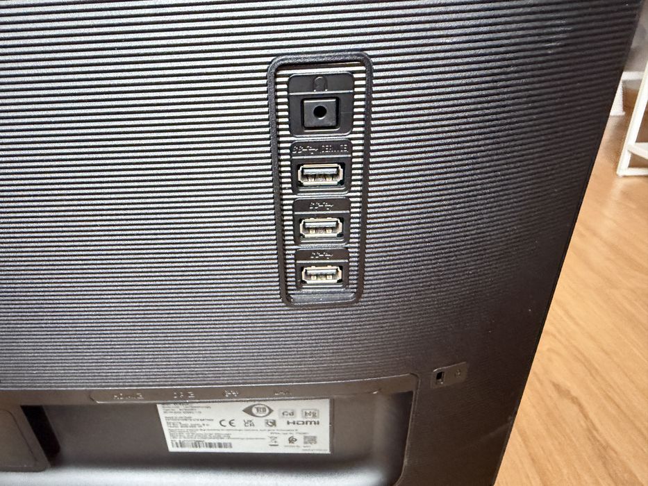 Монитор 4K IPS 27'' Samsung ViewFinityS8 USB-C, LAN, USB3.0 S27B800PXU