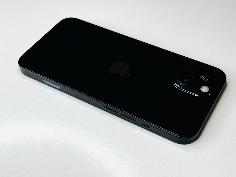 Iphone 13 128GB Black Отличен! Гаранция 6 месеца