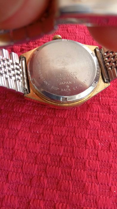 SEIKO Analog Quartz Made in Japan Original