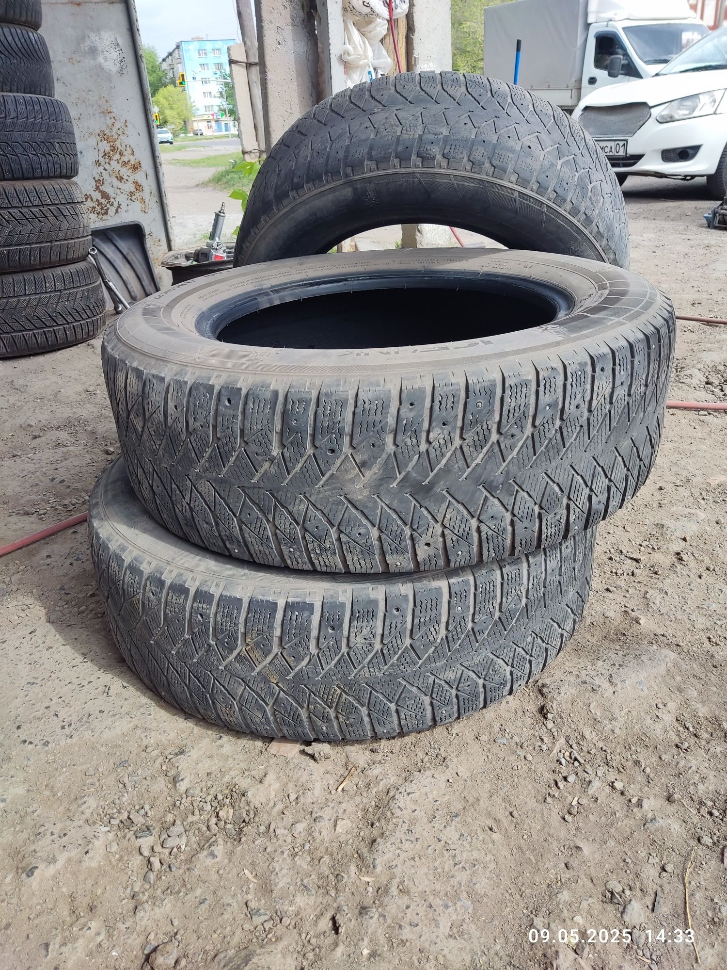 Продам зимние шины