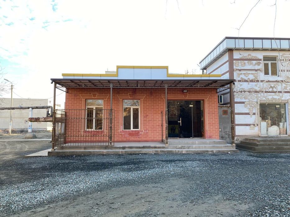 Нотурар бино сотилади ёки ижарага берилади