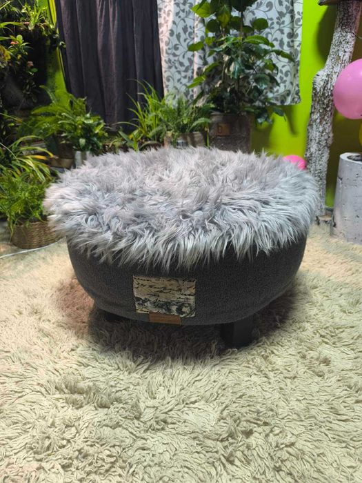 Арт табуретка за всекидневна!