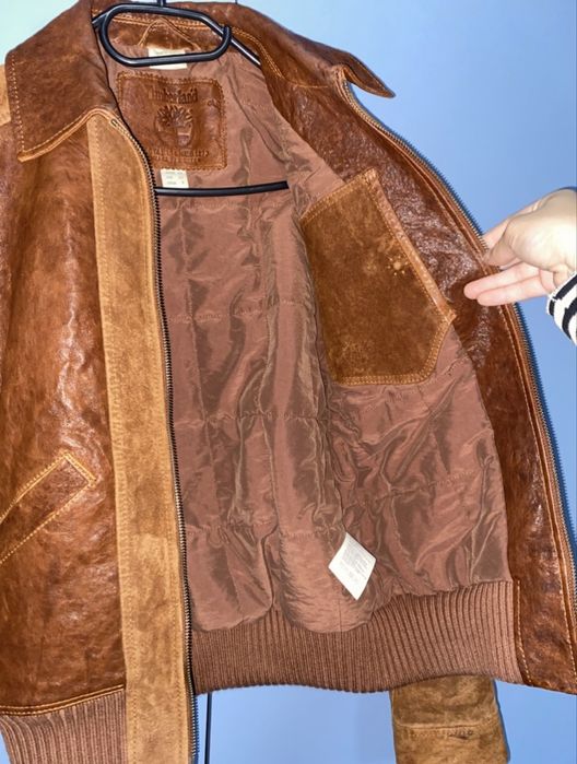 Vând jachetă Timberland, în stare foarte bună